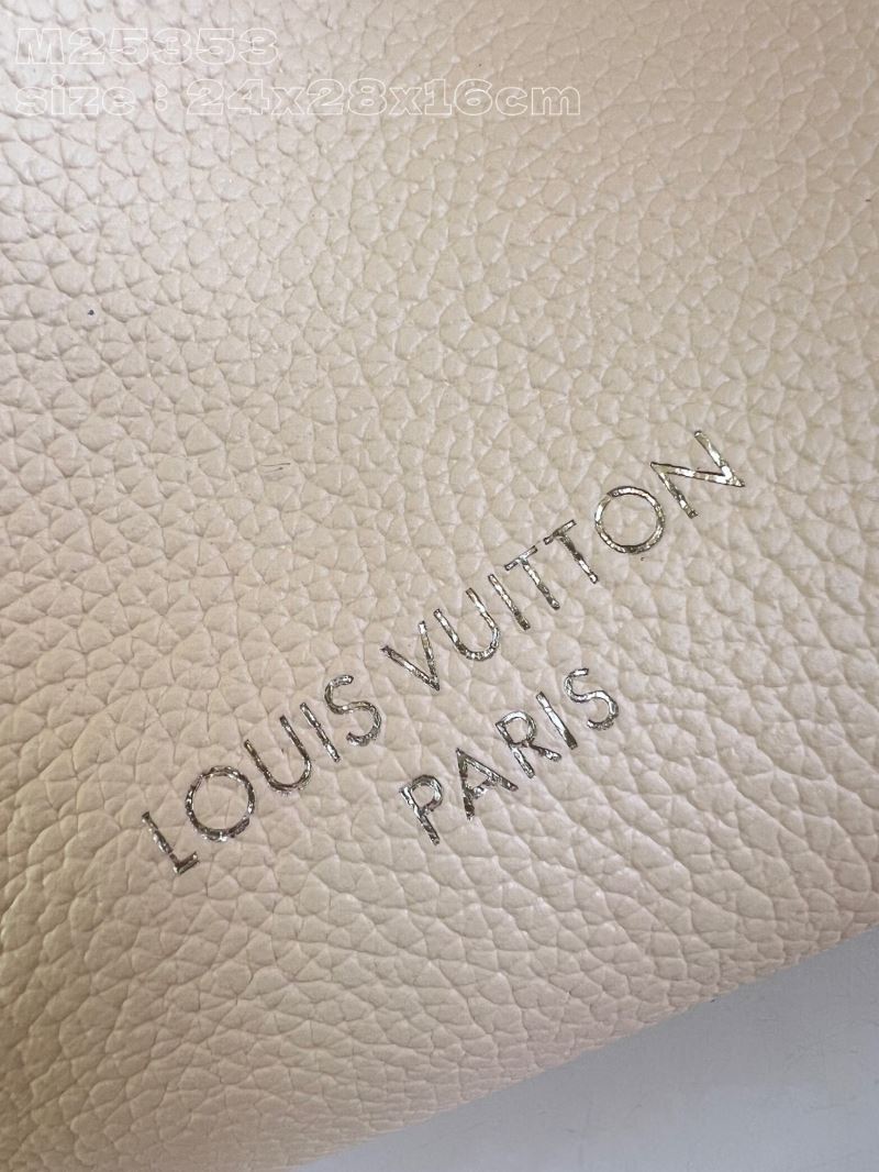 Louis Vuitton Hobo Bags